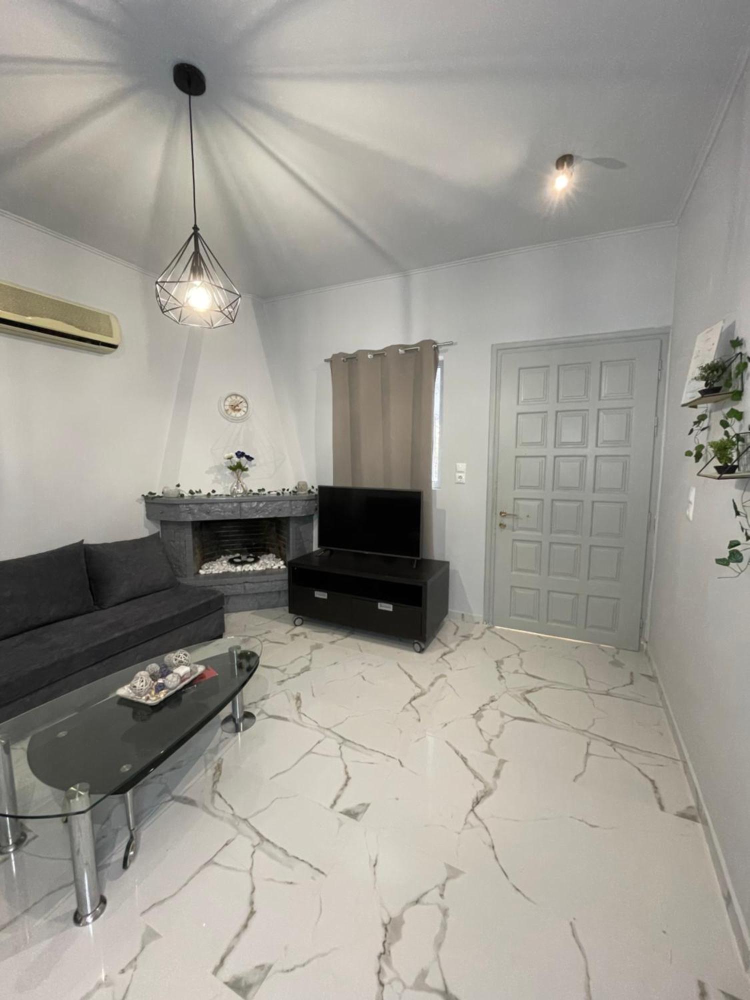 Airpoint Renovated Daire Artemida  Dış mekan fotoğraf