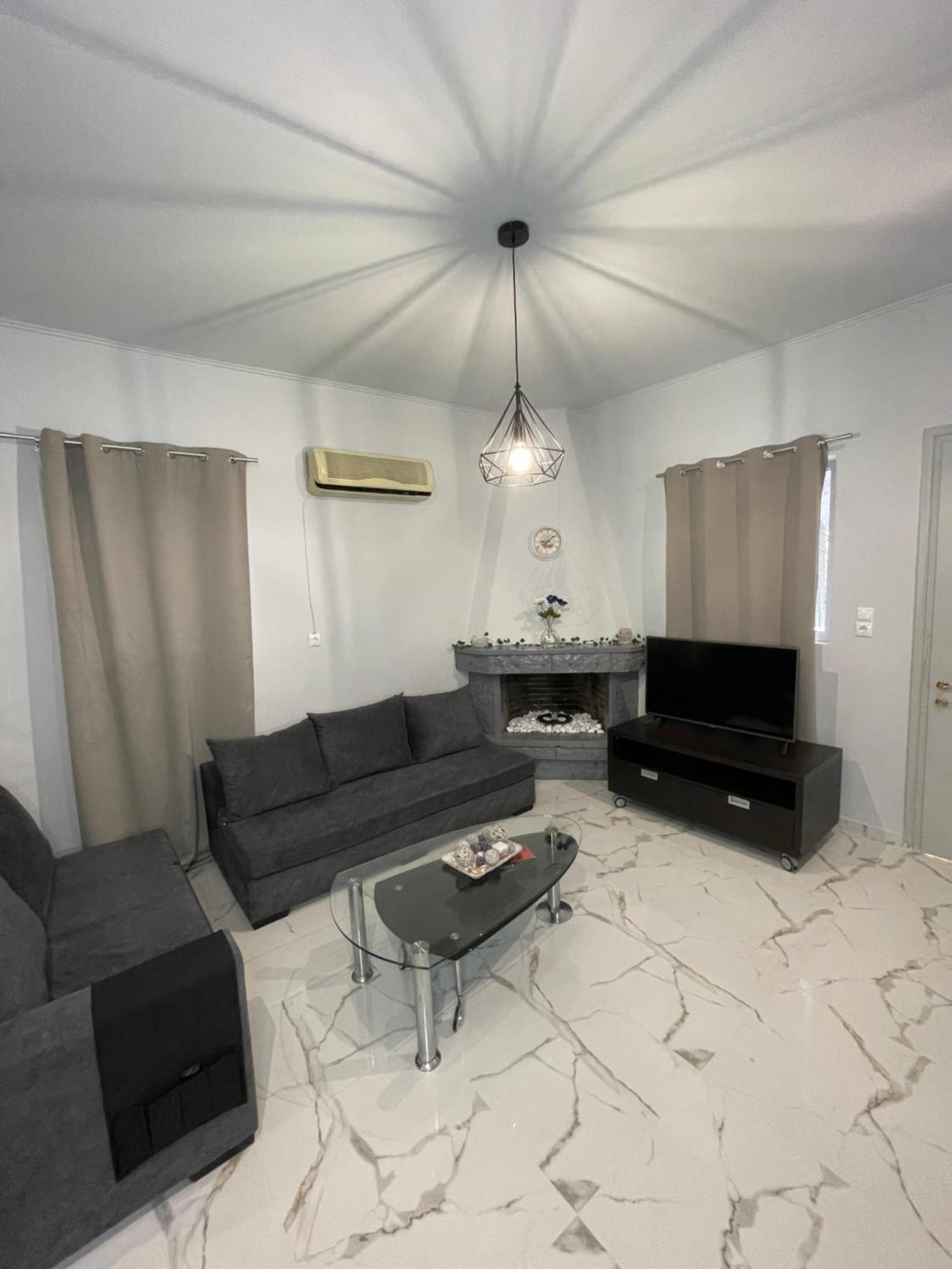 Airpoint Renovated Daire Artemida  Dış mekan fotoğraf