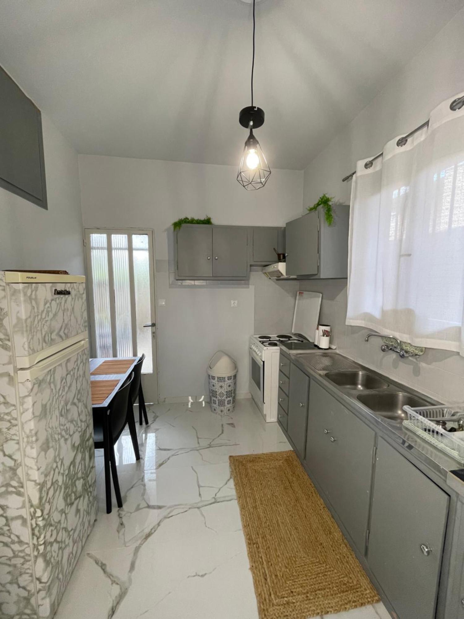 Airpoint Renovated Daire Artemida  Dış mekan fotoğraf