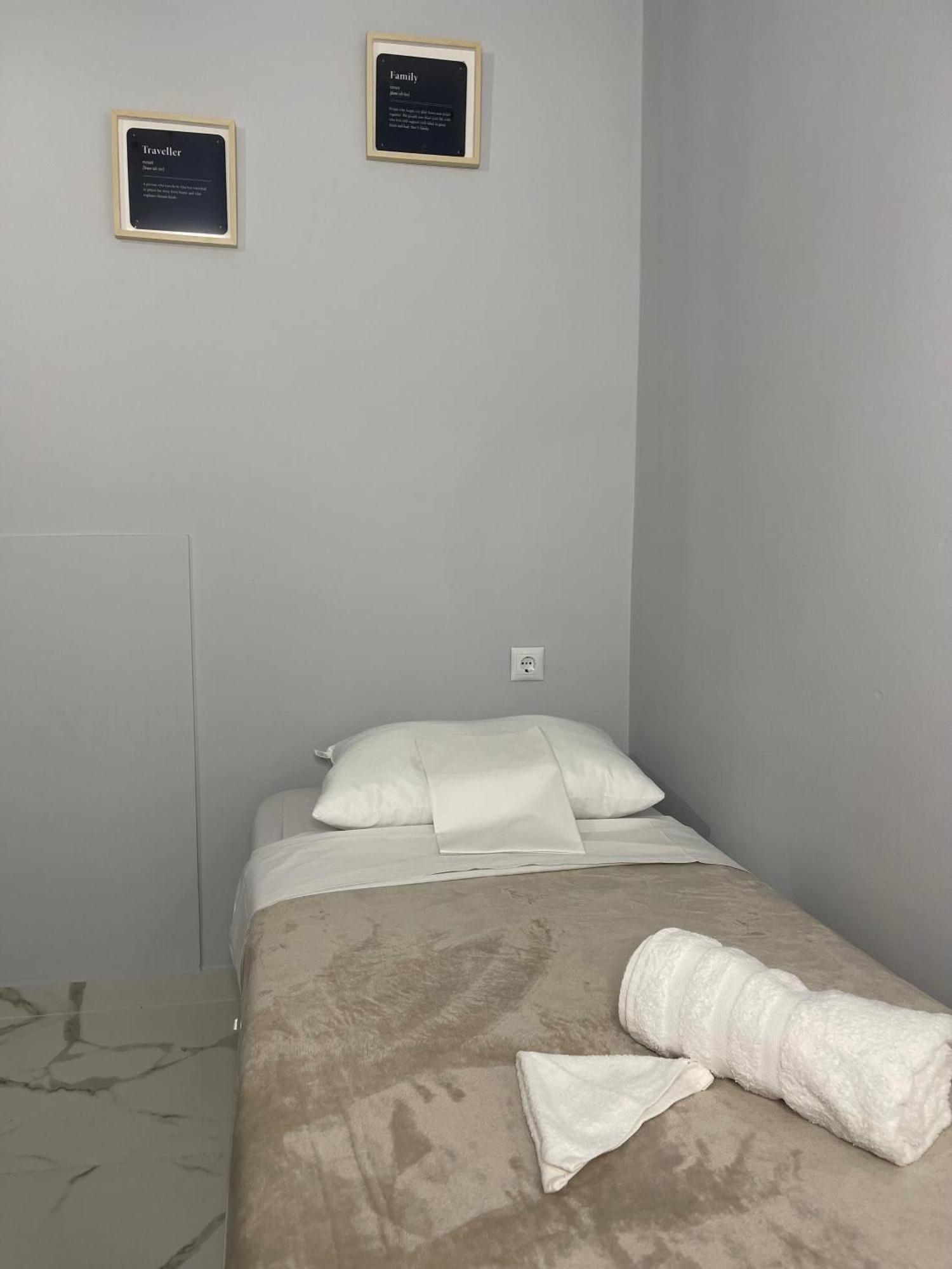 Airpoint Renovated Daire Artemida  Dış mekan fotoğraf